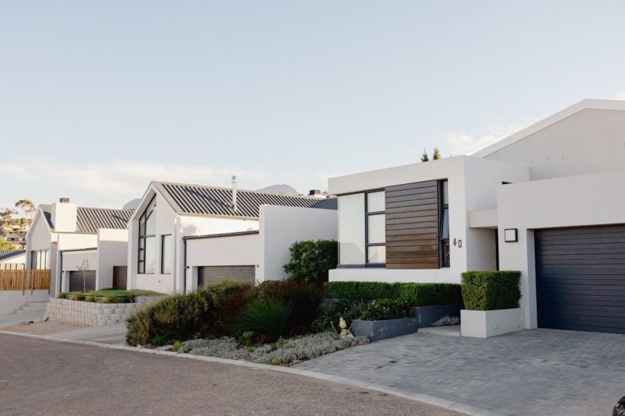 3 Bedroom Property for Sale in Mzuri Estate Western Cape
